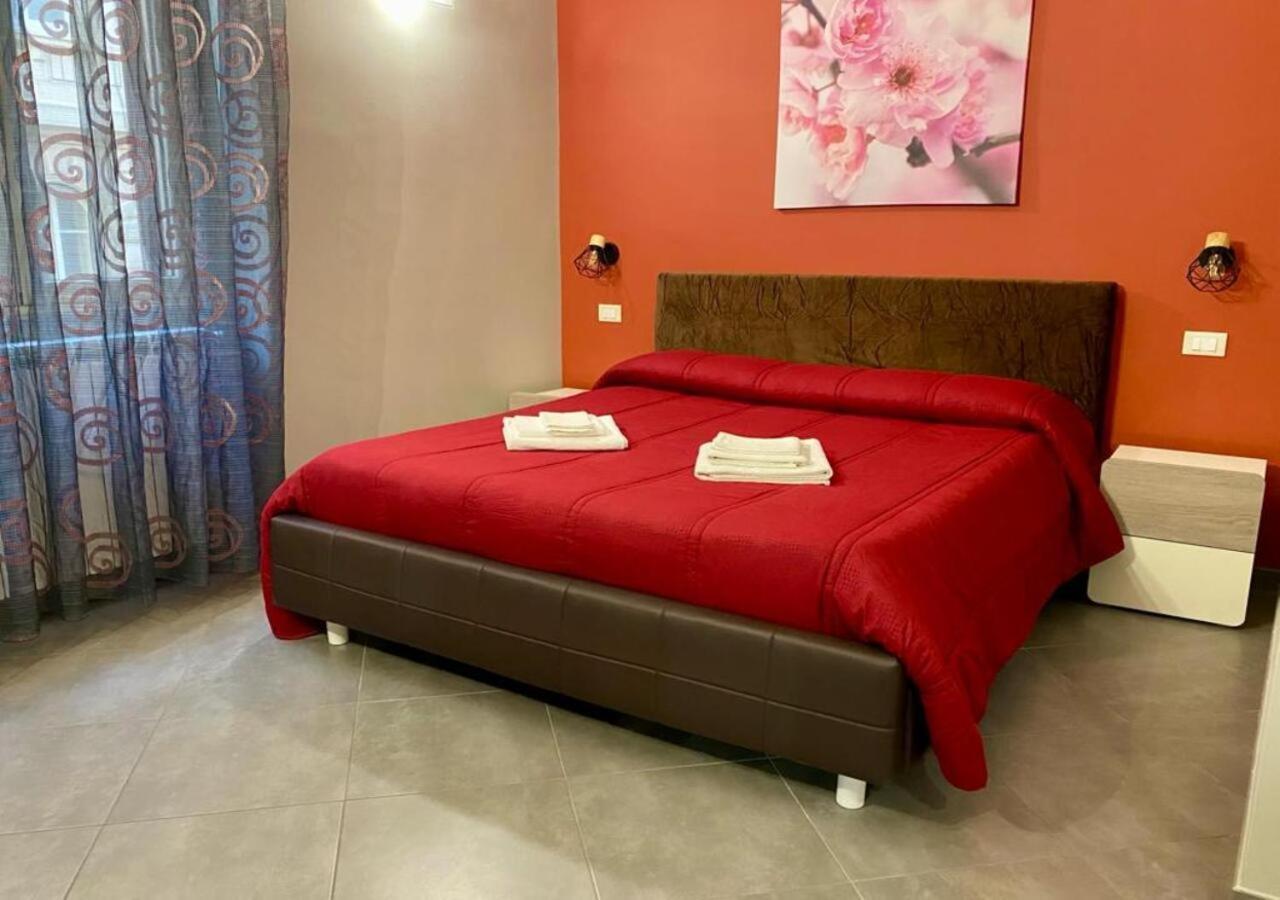 Oasi Del Turista Apartment Palermo Bagian luar foto