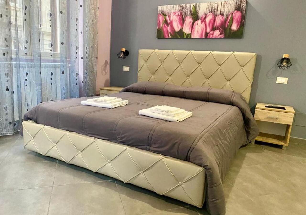 Oasi Del Turista Apartment Palermo Bagian luar foto