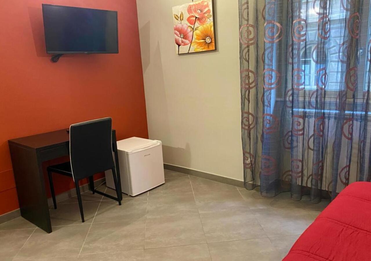 Oasi Del Turista Apartment Palermo Bagian luar foto