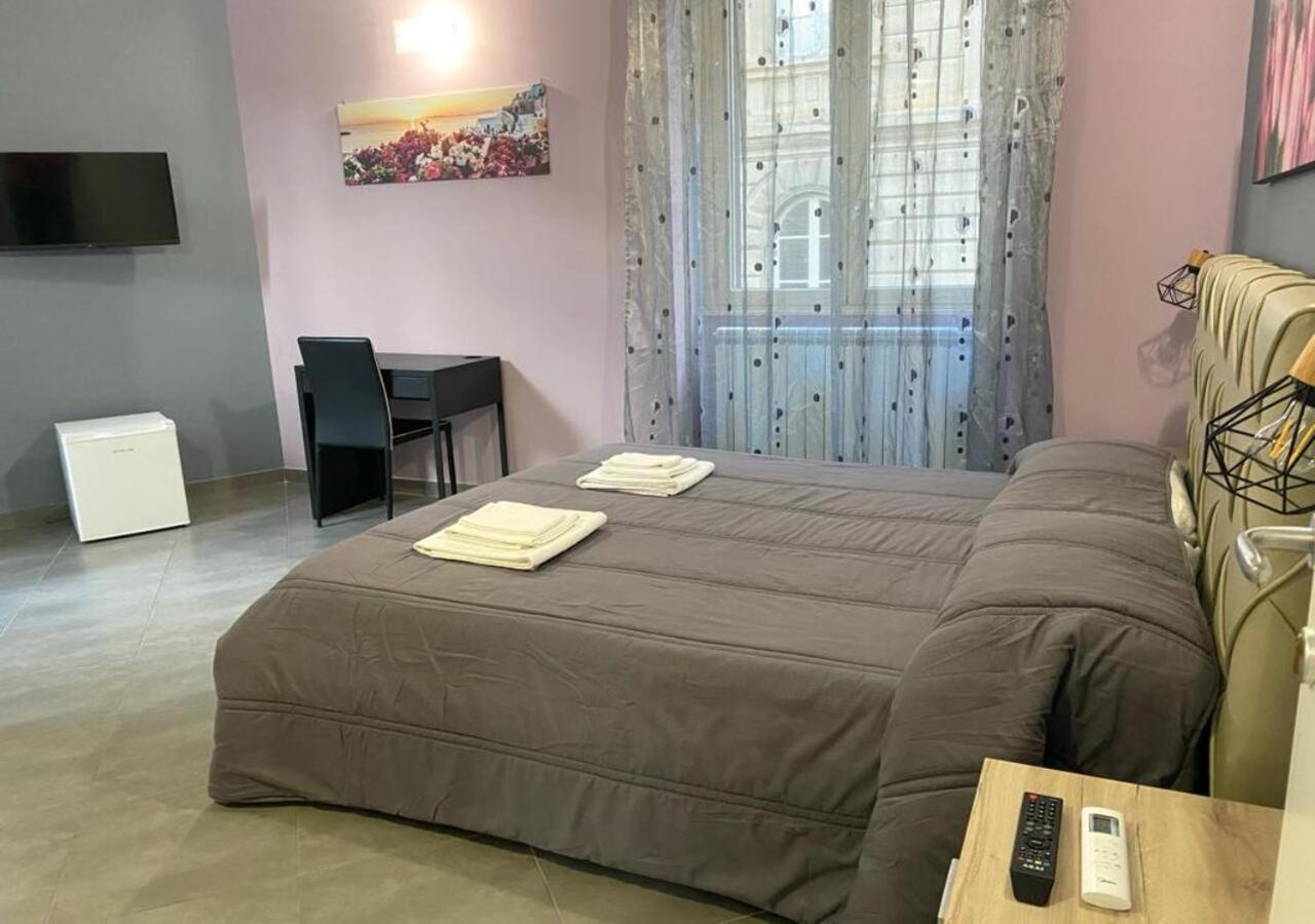 Oasi Del Turista Apartment Palermo Bagian luar foto