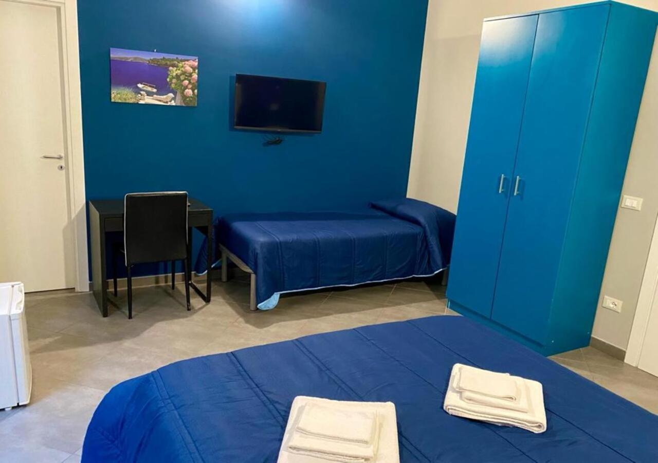 Oasi Del Turista Apartment Palermo Bagian luar foto