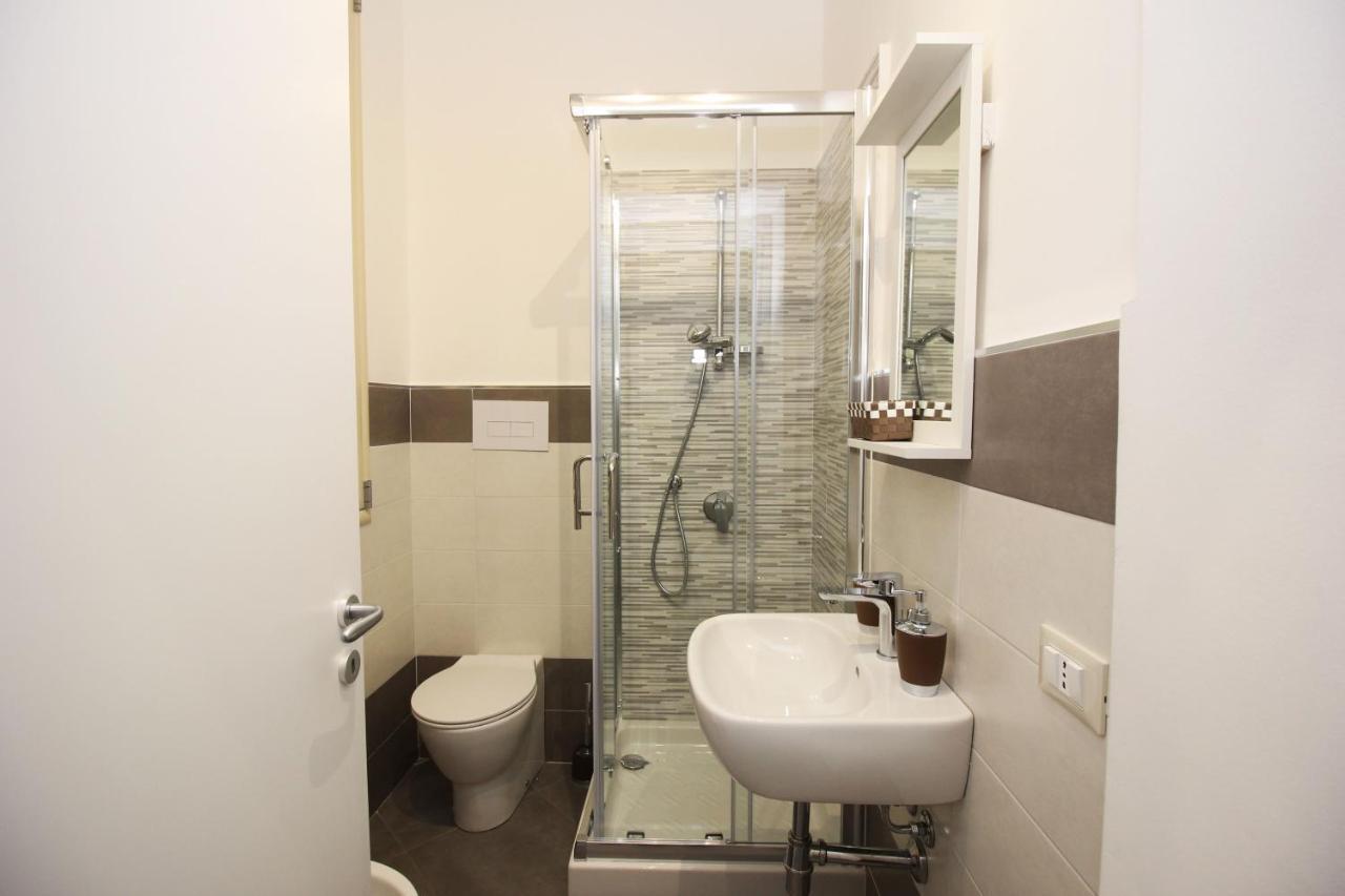 Oasi Del Turista Apartment Palermo Bagian luar foto
