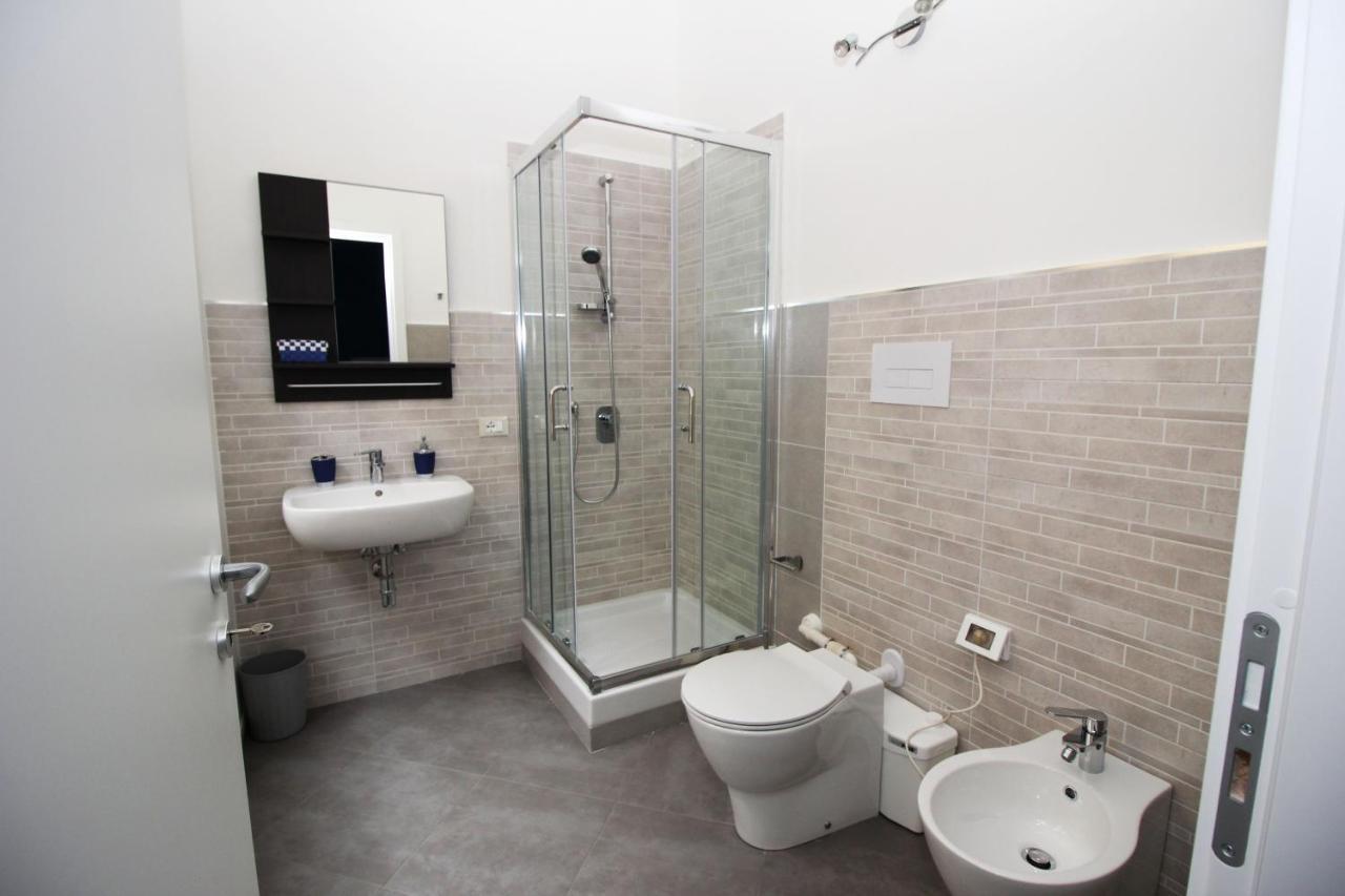 Oasi Del Turista Apartment Palermo Bagian luar foto